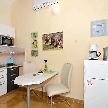 Apartment Fontana Olive *